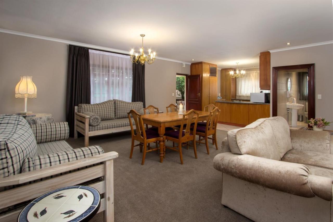 Milkwood Lodge Херманус Экстерьер фото