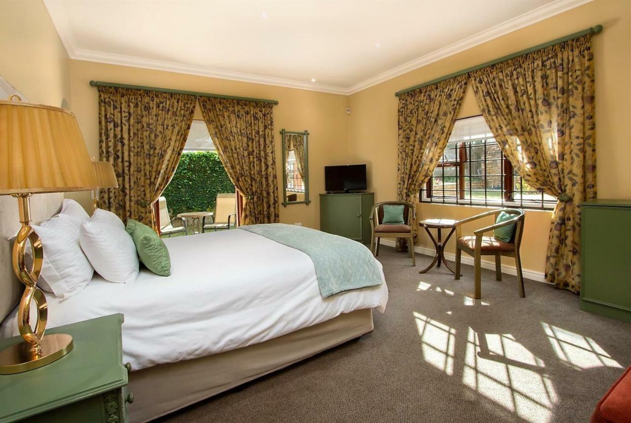Milkwood Lodge Херманус Экстерьер фото